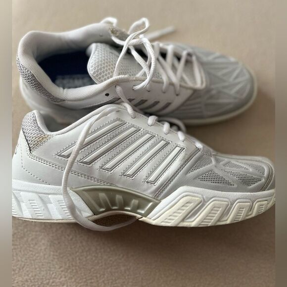K-Swiss white/grey tennis shoes, preowned but great condition, light, comfy, 7 - Picture 9 of 14